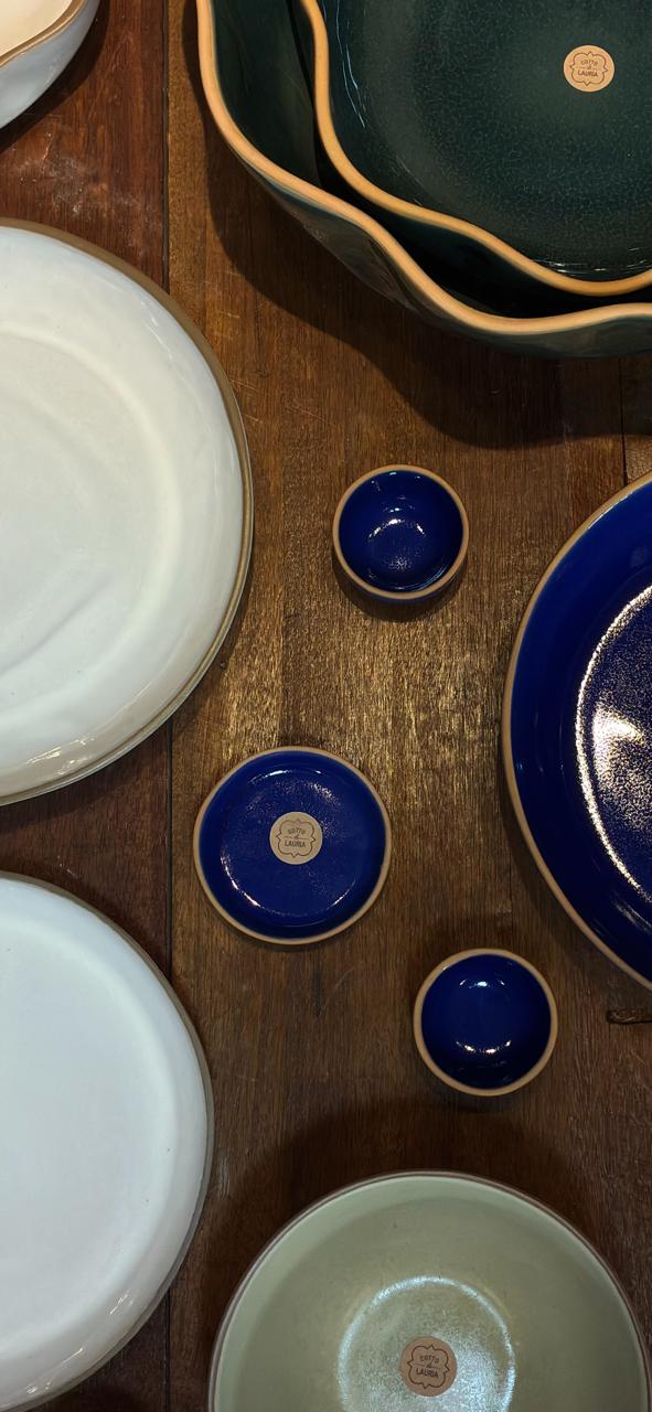 Detalhe de composição multicolor — peças exclusivas